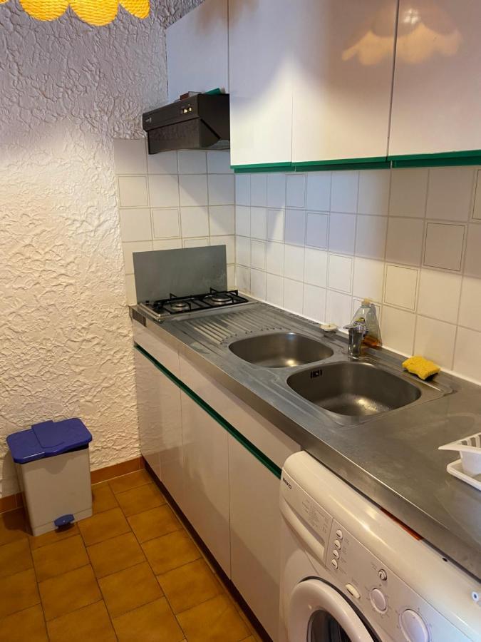 Location 5 Personnes Sant Ambroggio Cocody Village 루미오 외부 사진