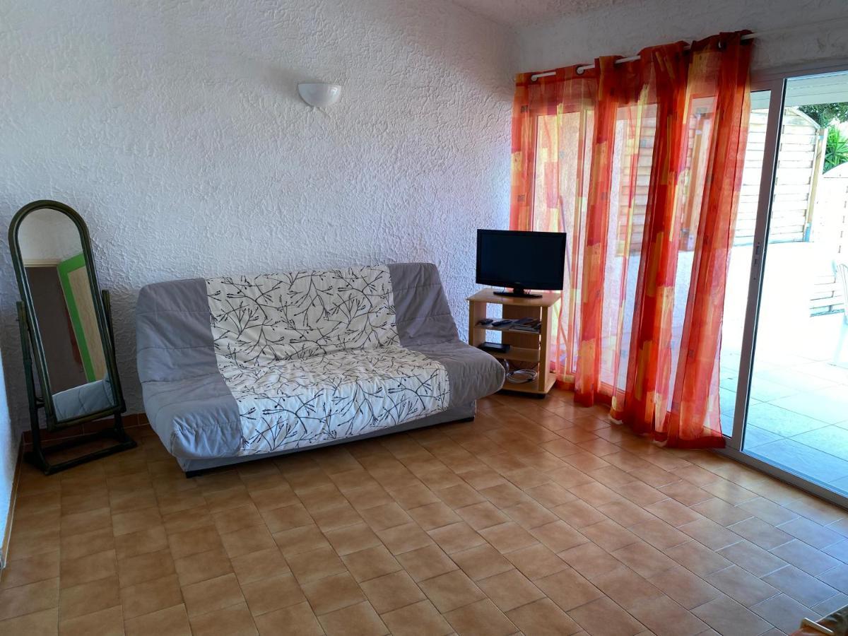 Location 5 Personnes Sant Ambroggio Cocody Village 루미오 외부 사진